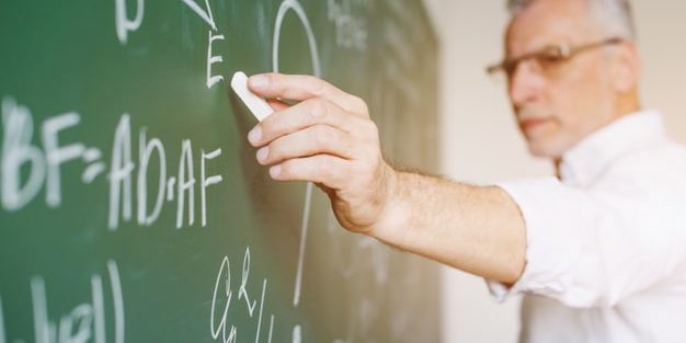 estrés en maestros , perfecto , autocuidado , sobrecarga emocional 3-min